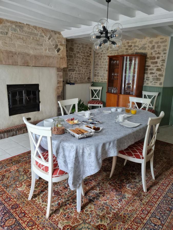 Domaine De La Cour Vautier Bed & Breakfast Mandeville-en-Bessin Exterior foto