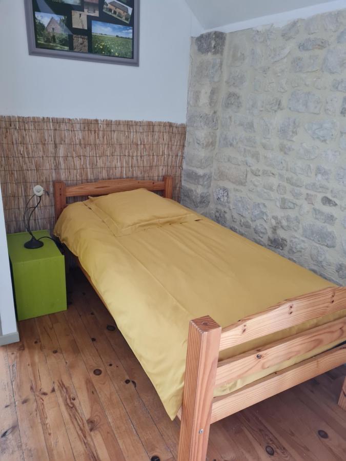 Domaine De La Cour Vautier Bed & Breakfast Mandeville-en-Bessin Exterior foto