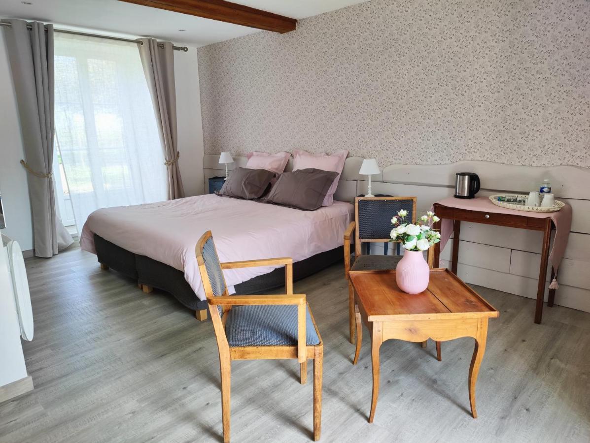 Domaine De La Cour Vautier Bed & Breakfast Mandeville-en-Bessin Exterior foto