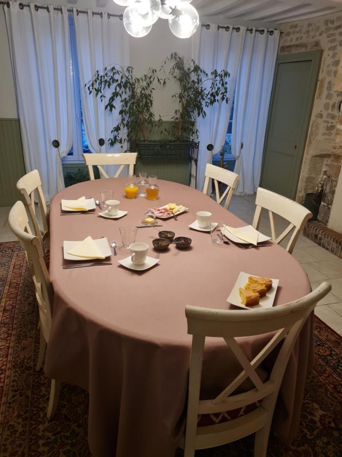 Domaine De La Cour Vautier Bed & Breakfast Mandeville-en-Bessin Exterior foto