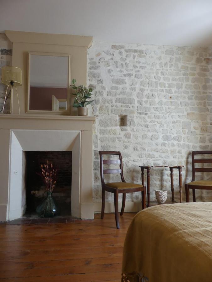 Domaine De La Cour Vautier Bed & Breakfast Mandeville-en-Bessin Exterior foto