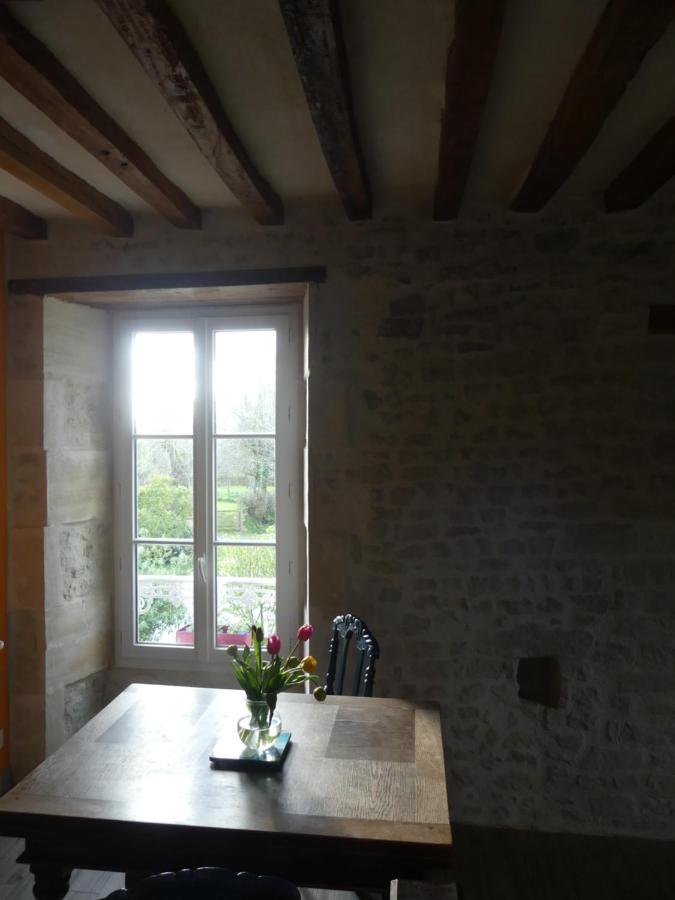 Domaine De La Cour Vautier Bed & Breakfast Mandeville-en-Bessin Exterior foto