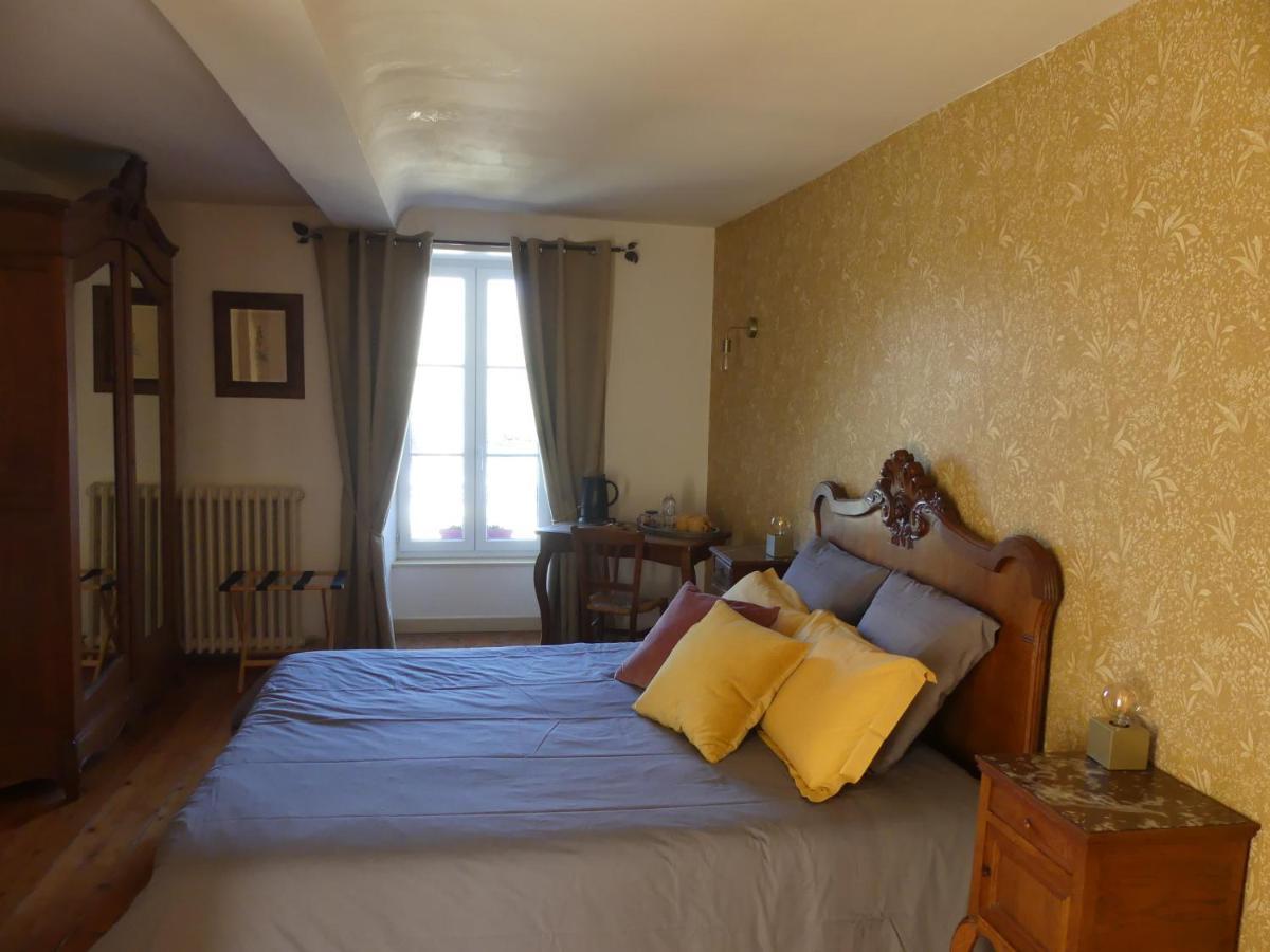 Domaine De La Cour Vautier Bed & Breakfast Mandeville-en-Bessin Exterior foto