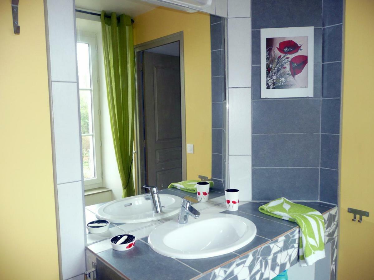 Domaine De La Cour Vautier Bed & Breakfast Mandeville-en-Bessin Exterior foto